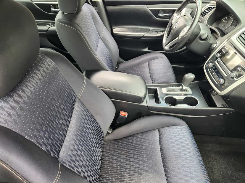 2016 Nissan Altima - Image 14