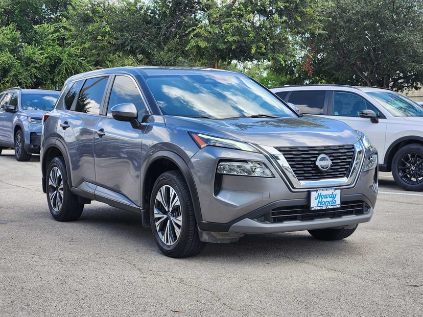 2023 Nissan Rogue - Image 2