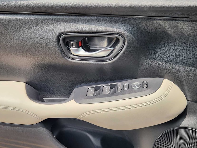 2027 Honda HR-V - Image 19