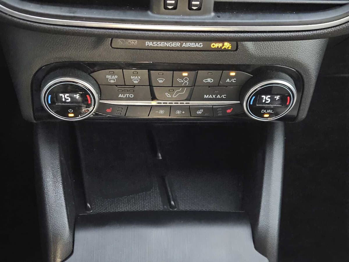 2021 Ford Escape - Image 19