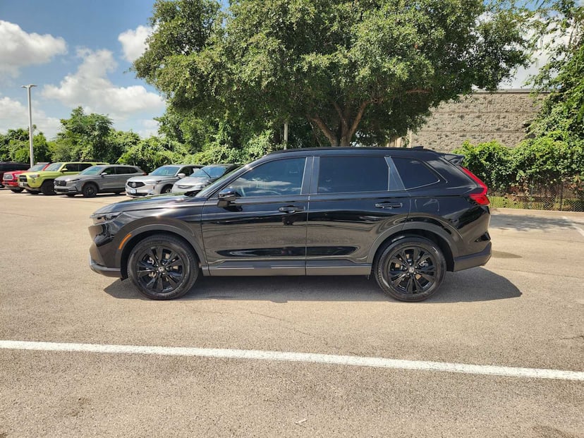 2026 Honda CR-V Hybrid - Image 3