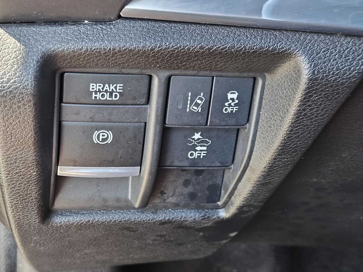 2017 Acura MDX - Image 20