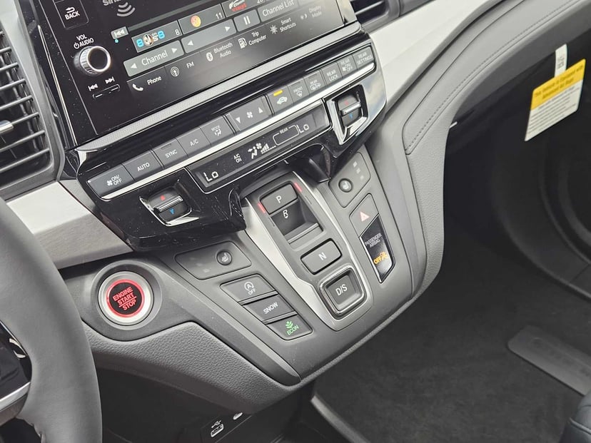 2026 Honda Odyssey - Image 15