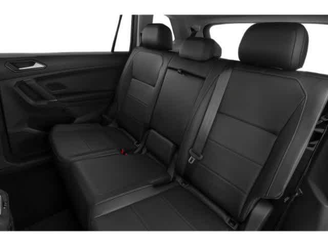 2018 Volkswagen Tiguan - Image 14