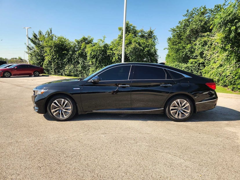 2019 Honda Accord Hybrid - Image 4