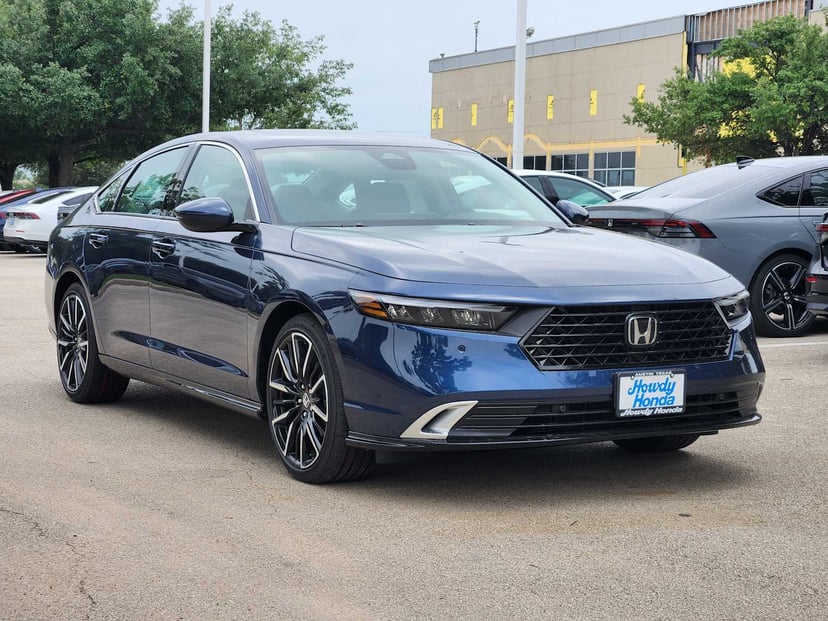 2026 Honda Accord Hybrid - Image 2