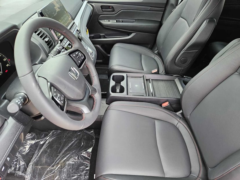 2026 Honda Odyssey - Image 11