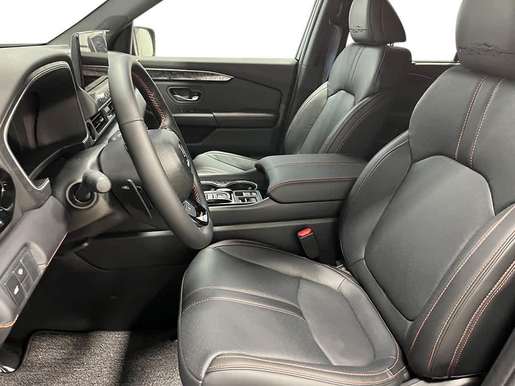 2026 Honda Passport - Image 15