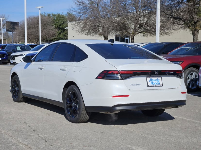 2025 Honda Accord - Image 4
