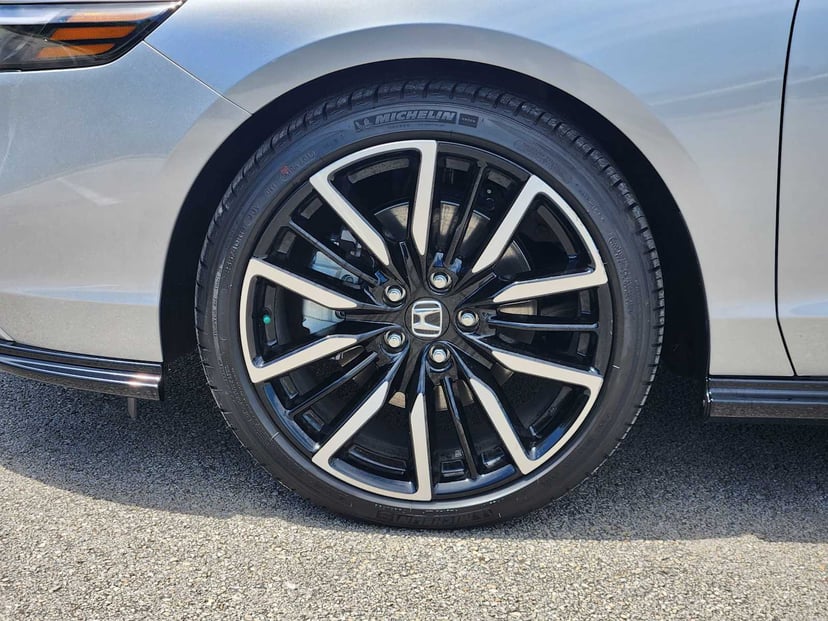 2025 Honda Accord Hybrid - Image 9