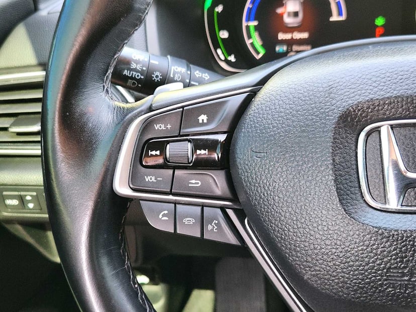 2019 Honda Accord Hybrid - Image 28