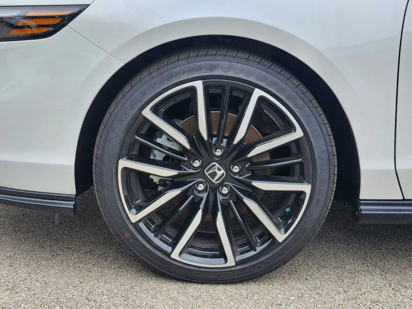 2026 Honda Accord Hybrid - Image 7
