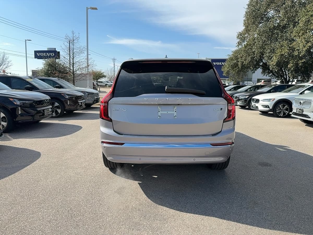 2026 Volvo XC90 - Image 5