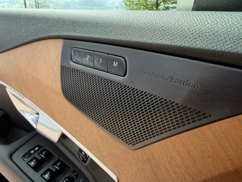 2024 Volvo XC90 plug-in hybrid - Image 23
