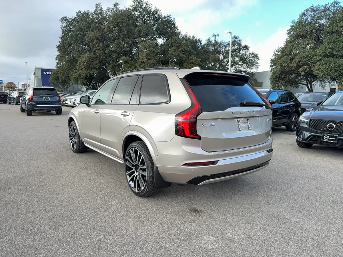 2026 Volvo XC90 - Image 4