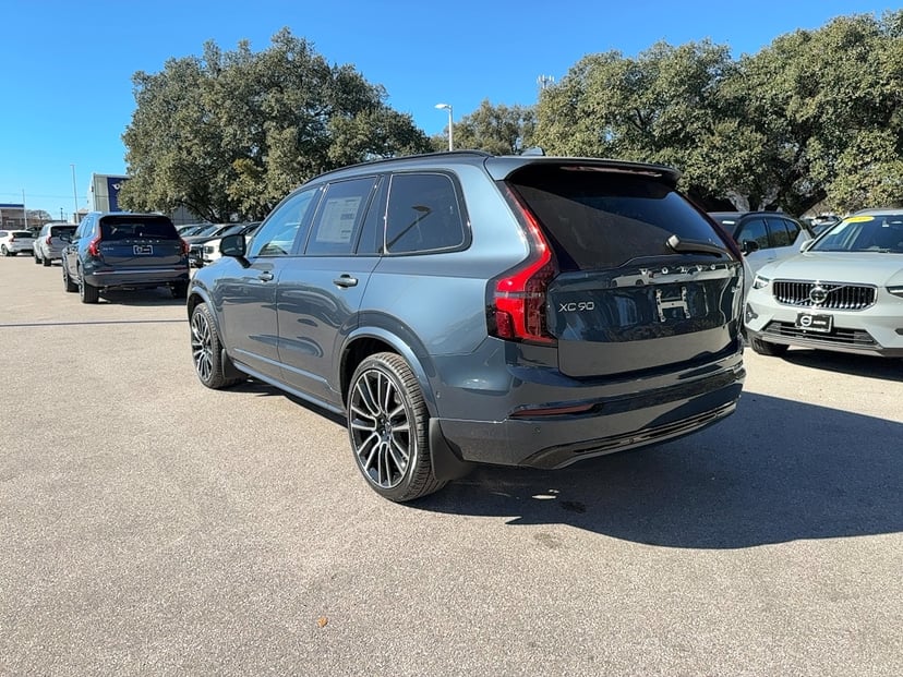 2026 Volvo XC90 - Image 3