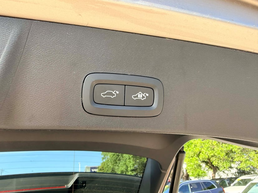2023 Volvo XC40 Recharge Pure Electric - Image 23