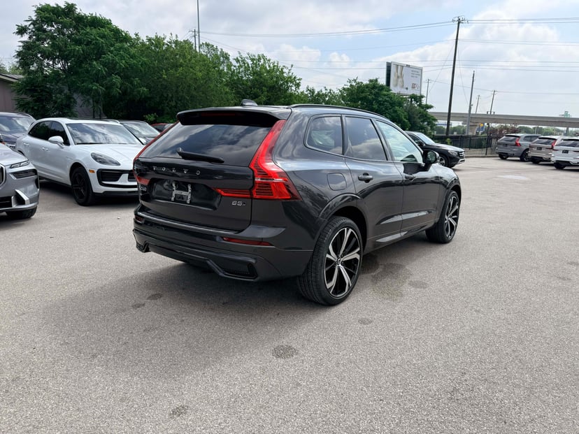 2024 Volvo XC60 - Image 6