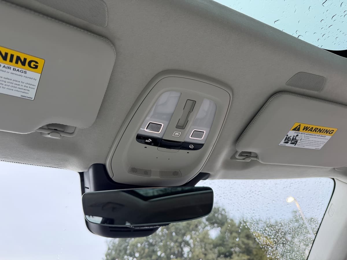 2026 Volvo XC90 - Image 17