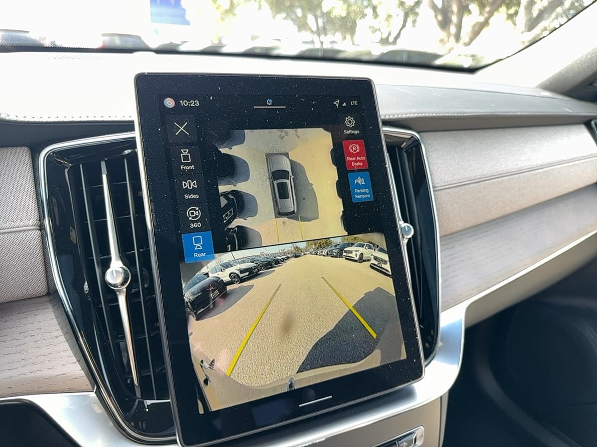 2026 Volvo XC90 - Image 22