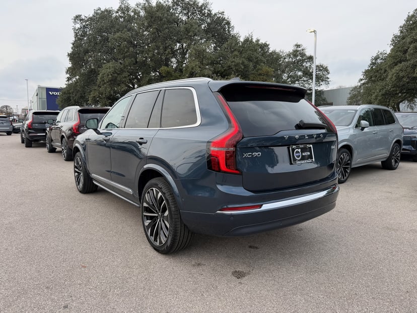 2026 Volvo XC90 - Image 4