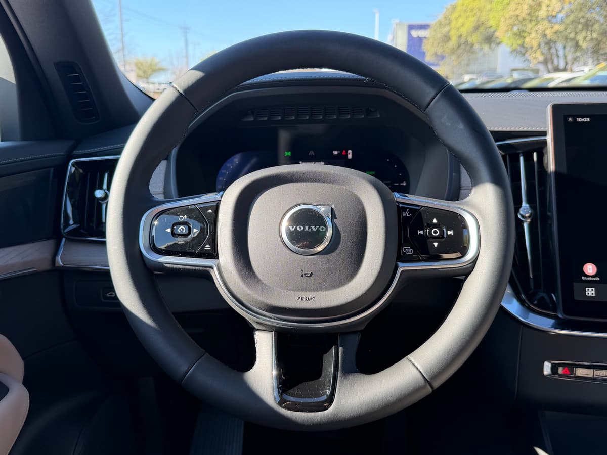 2026 Volvo XC90 plug-in hybrid - Image 15