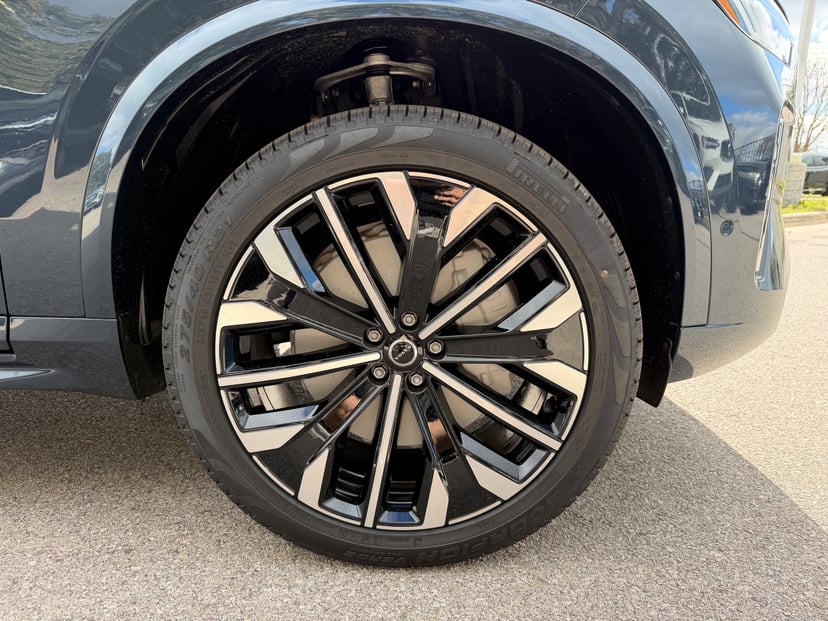 2026 Volvo XC90 - Image 7