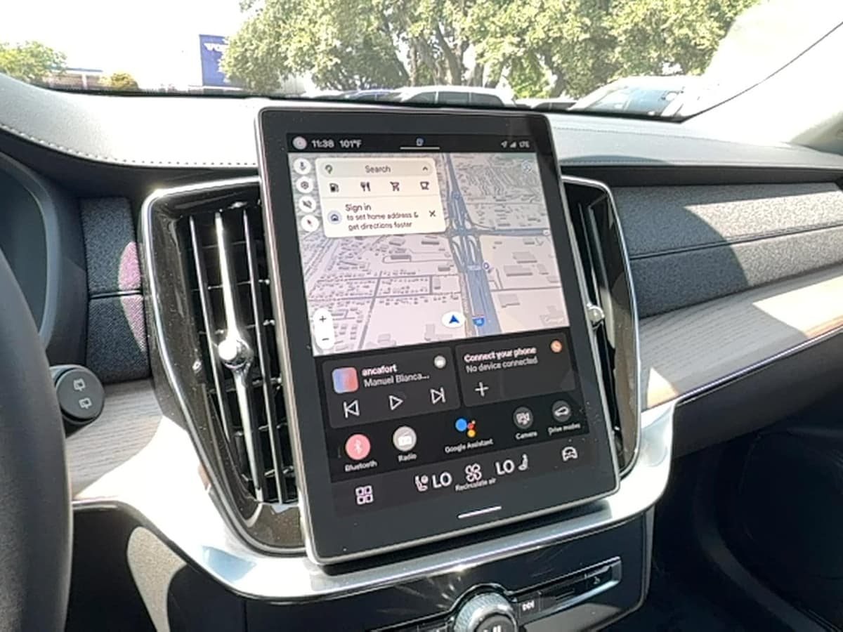 2025 Volvo XC90 - Image 23