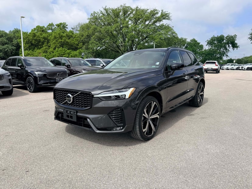 2024 Volvo XC60 - Image 2