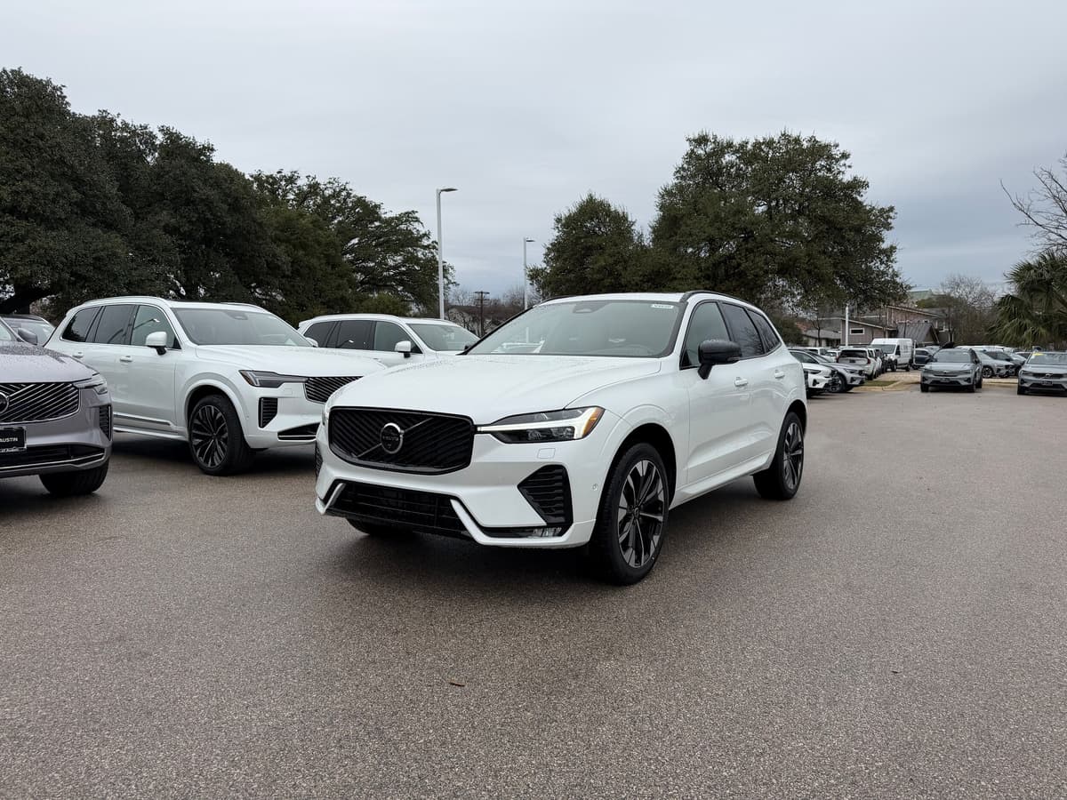 2026 Volvo XC60 - Image 2