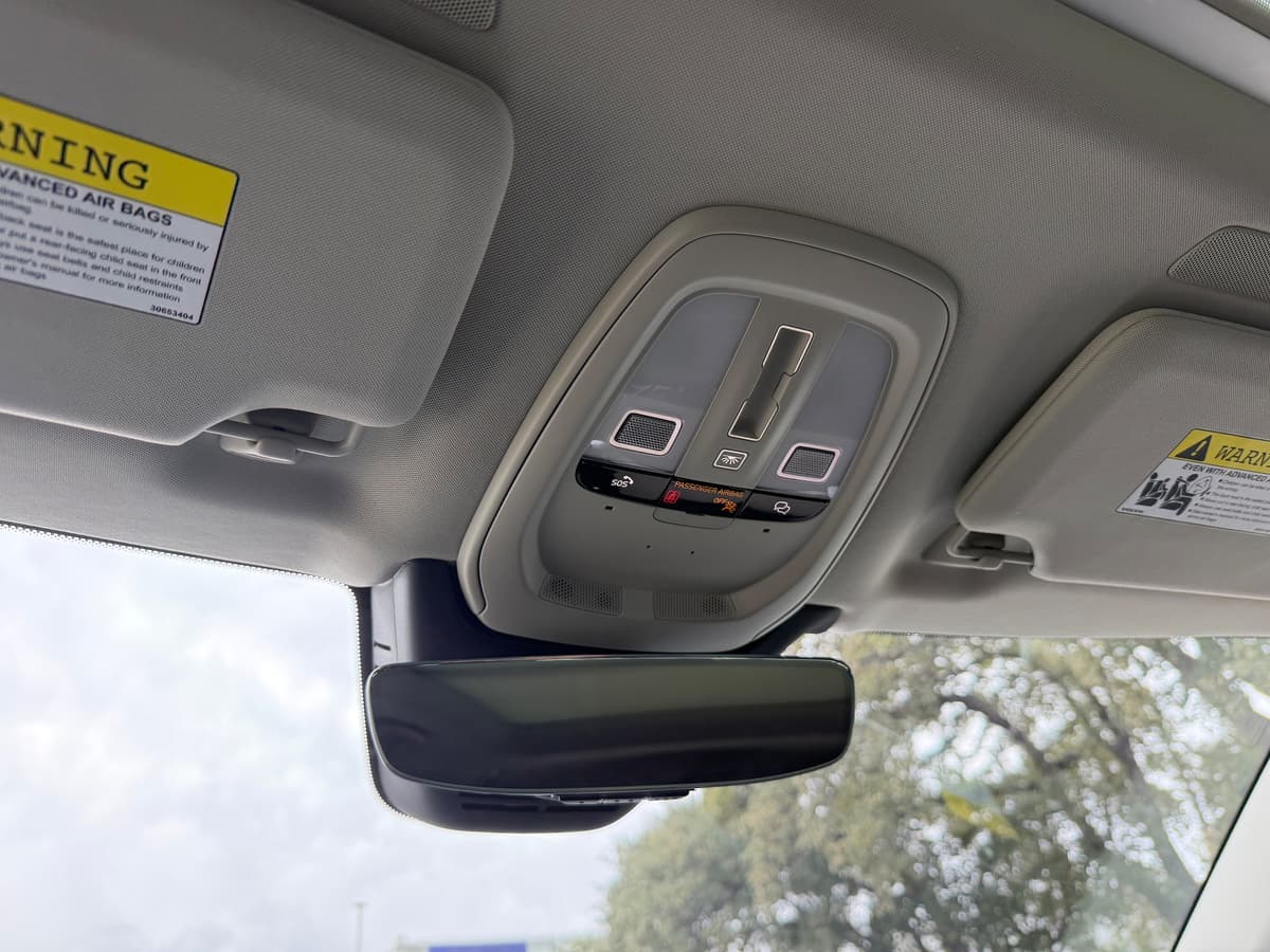 2026 Volvo XC90 - Image 17