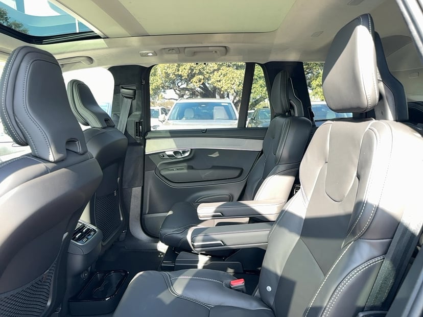 2026 Volvo XC90 - Image 14