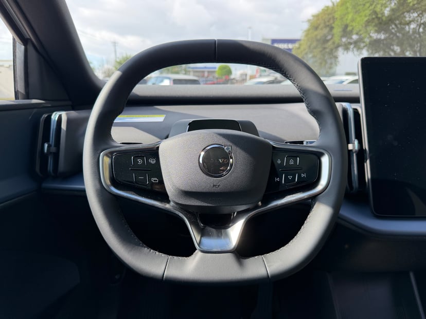 2026 Volvo EX30 - Image 14