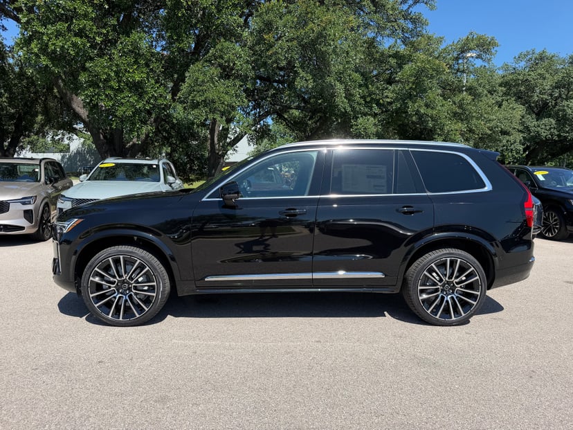 2026 Volvo XC90 - Image 2