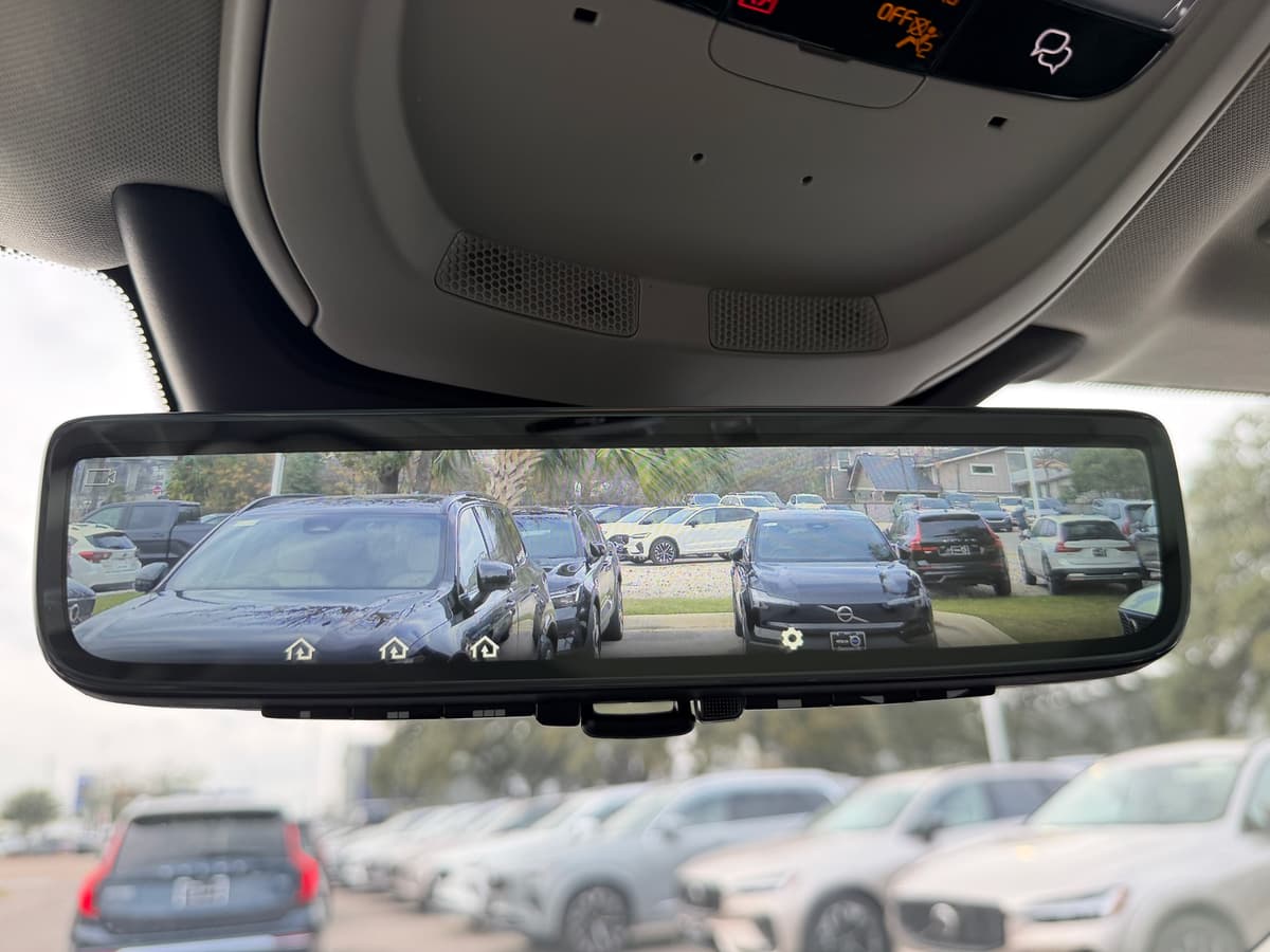 2026 Volvo XC90 - Image 18