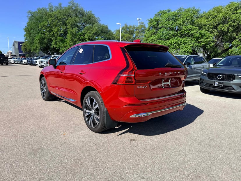 2023 Volvo XC60 - Image 3