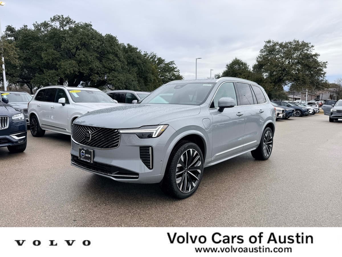 2026 Volvo XC90 plug-in hybrid - Image 1