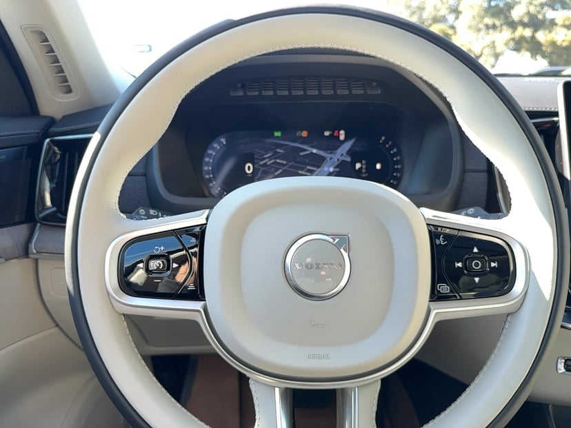 2026 Volvo XC90 - Image 19