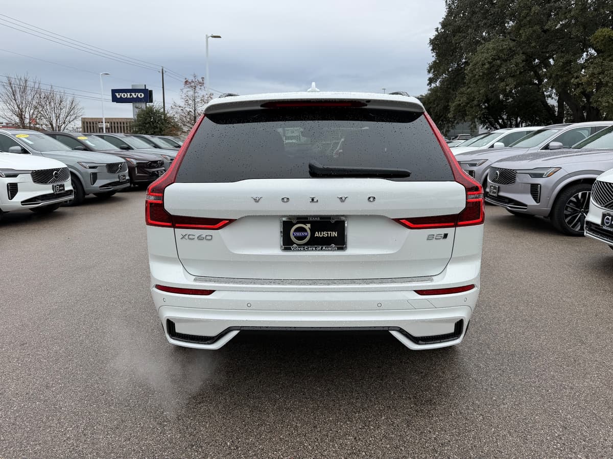 2026 Volvo XC60 - Image 5