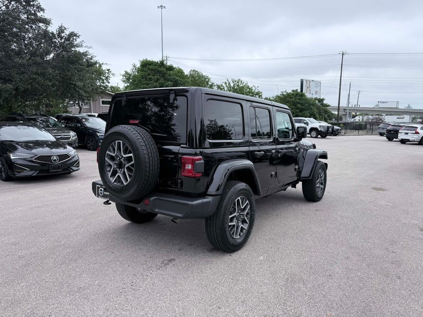 2025 Jeep Wrangler - Image 6
