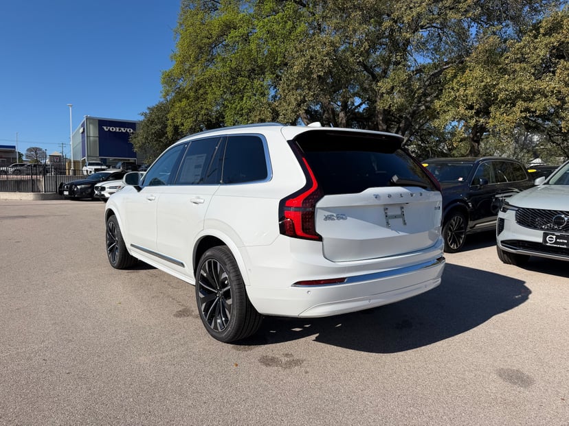 2026 Volvo XC90 - Image 4