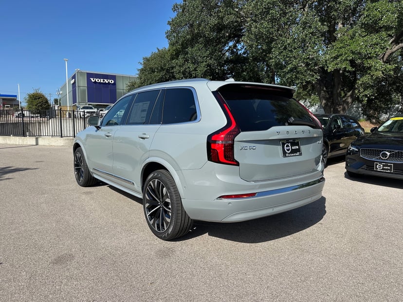 2026 Volvo XC90 - Image 3