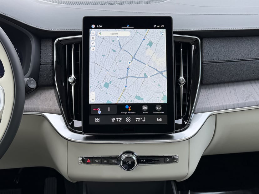 2026 Volvo XC90 - Image 13