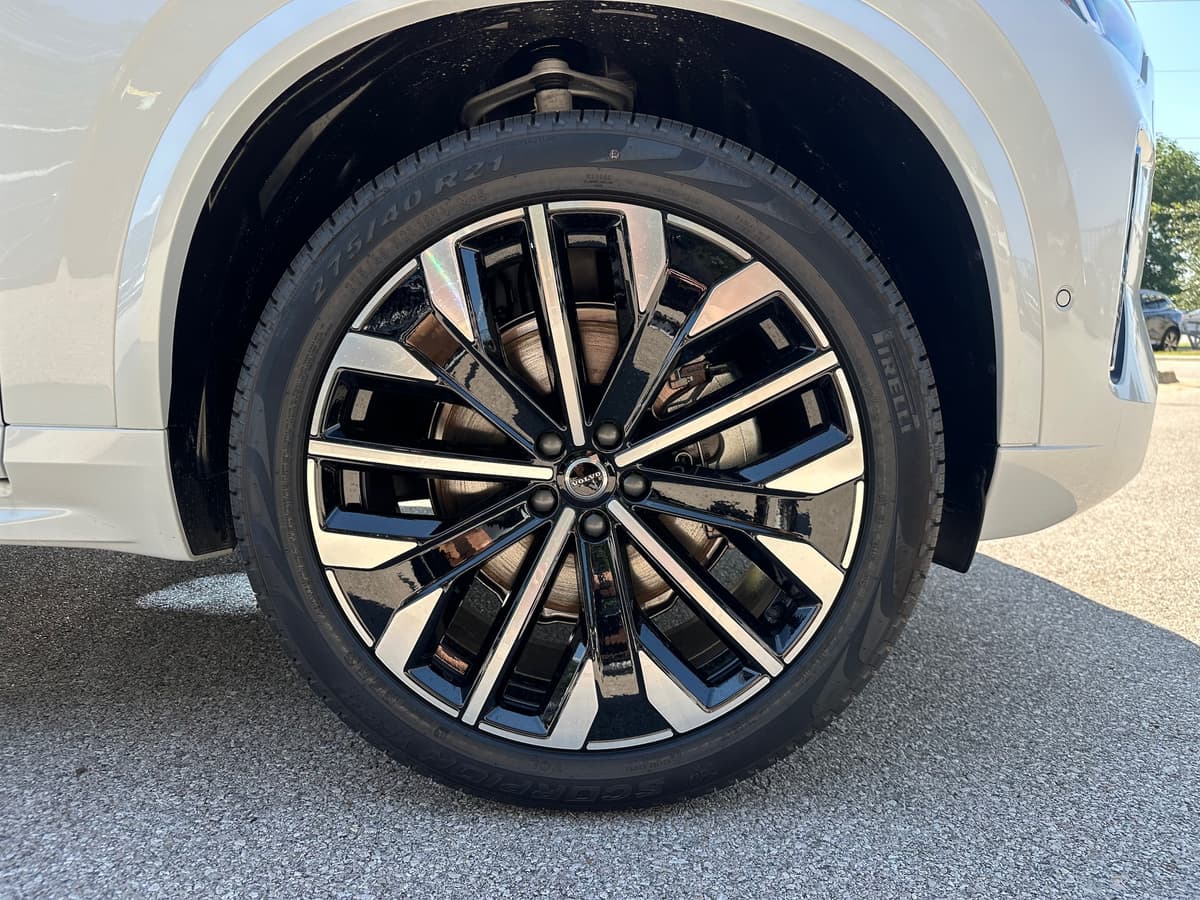 2026 Volvo XC90 - Image 7