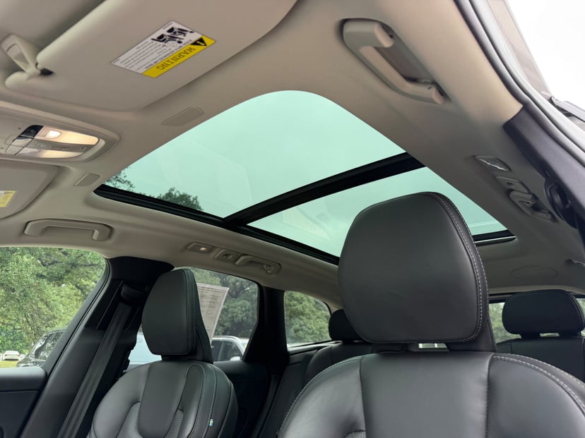 2023 Volvo XC60 - Image 24