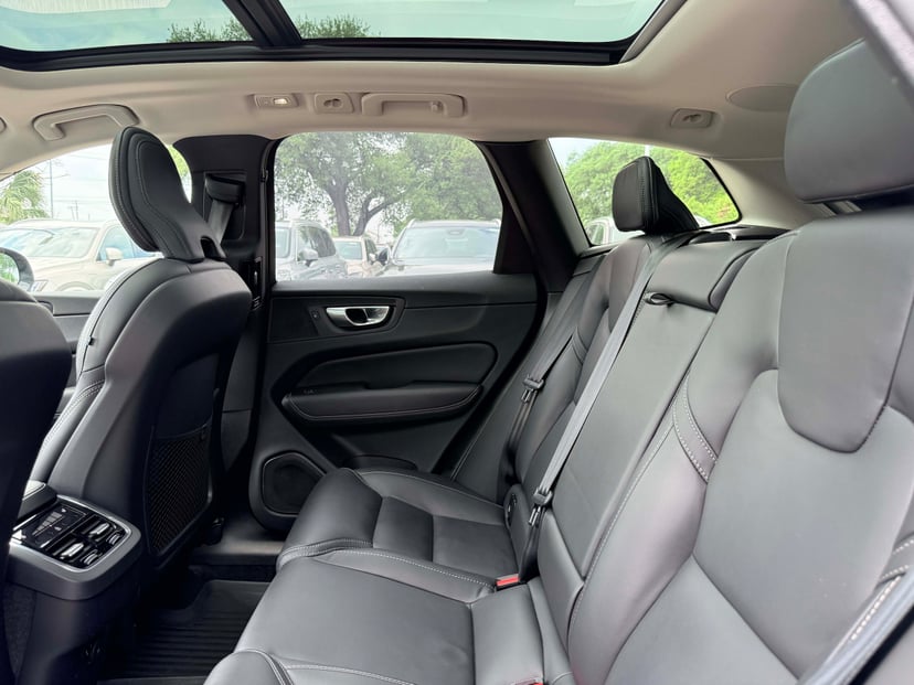 2024 Volvo XC60 - Image 15