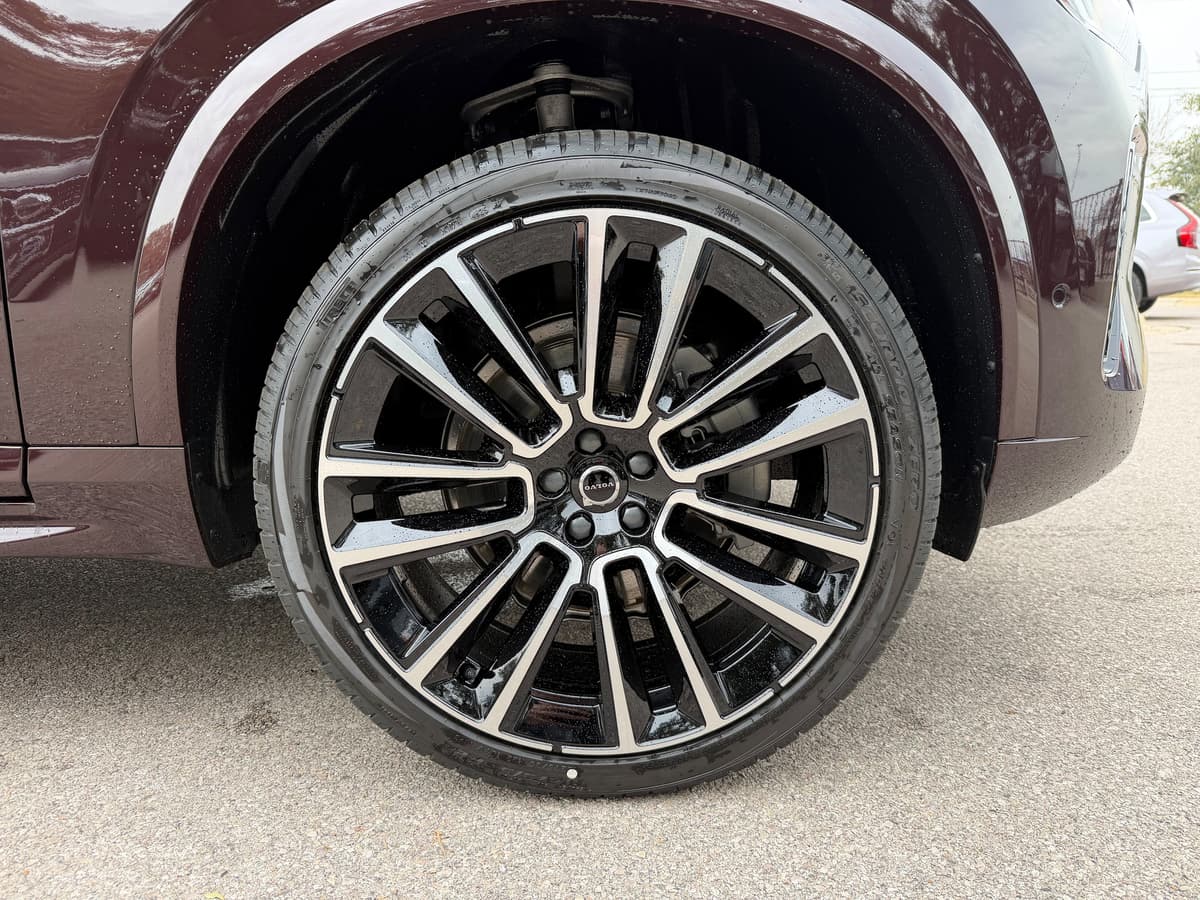 2026 Volvo XC90 - Image 7