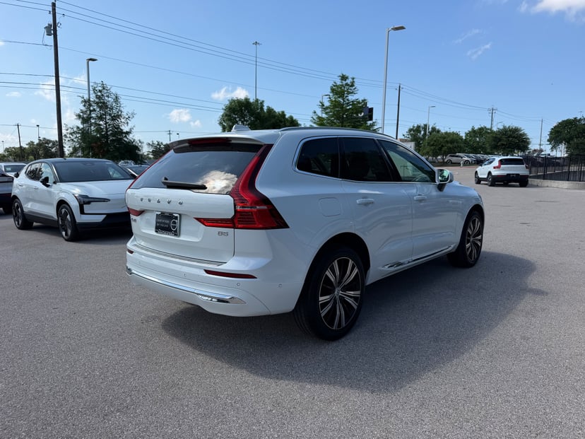 2023 Volvo XC60 - Image 5