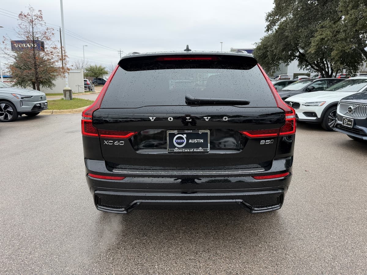 2026 Volvo XC60 - Image 5