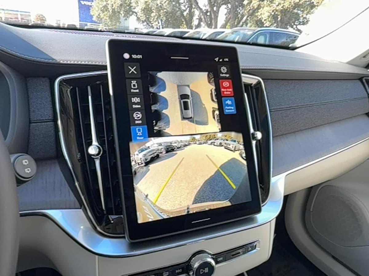 2026 Volvo XC90 - Image 23